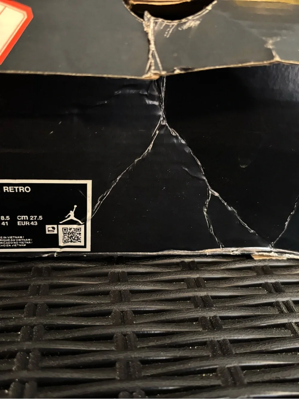Air Jordan 11 Retro Low 'Cool Grey' Size 9.5 528895-003 CONDITION 9/10